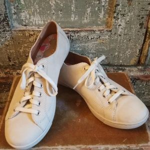 Born cream suede/leather sneakers 8